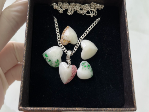 Mặt dây chuyền sữa mẹ trái tim hồng 8 Trai tim hong 4