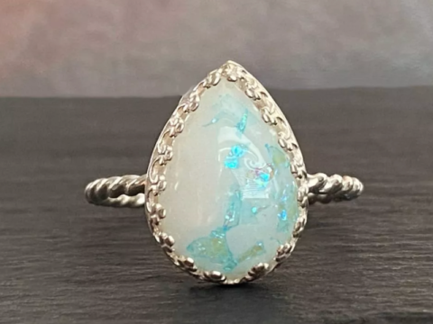 Mat nhan trang suc sua me giot sua 2